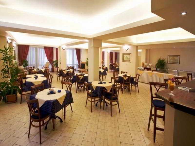 Panorama Hotel 3*